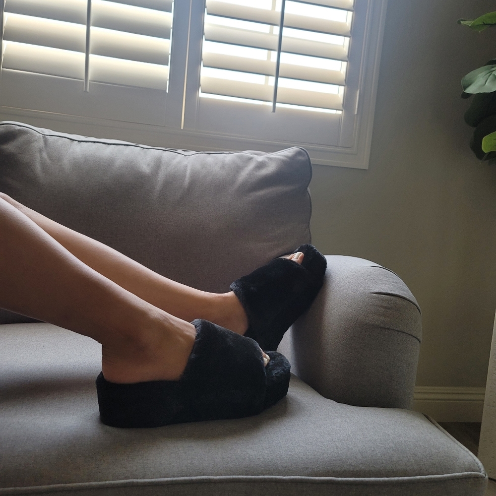 HIGH PLATFORM FUR SANDAL - BLACK - Picture 3 of 6